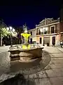 Fuente iluminada