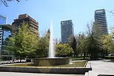Vista hacia las Puertas del Golf (izq.: los edificios Plaza de los Ángeles y el residencial de Alberto Sartori)