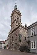 Otra vista del exterior de la iglesia.