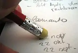 Goma incorporada a un lápiz