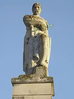 Estatua de Guzmán el Bueno en Tarifa (Cádiz), que adquirió la villa de Ayamonte a finales del siglo&nbsp;XIII.