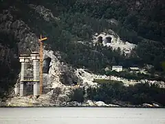El puente de Hardanger en construcción, julio 2010