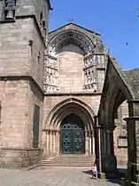 Iglesia de Nuestra Señora de la Oliveira, del siglo&nbsp;XII.