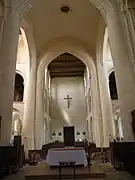 La nave, mirando a la entrada