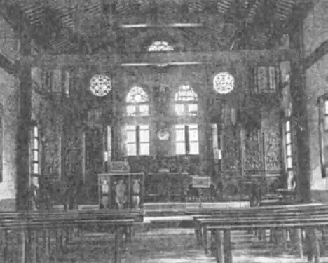 Interior de la catedral de San Juan de Paoning, los años 1910 (CIM; diócesis de Szechwan Oriental)