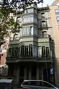 Fachada posterior de la calle Rosellón