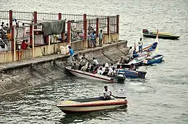 Punto de embarque cualquiera... Kota Kinabalu