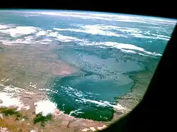Imagen satelital del lago Chad, en la provincia Extremo-Norte, tomada por el Apollo 7 en octubre de 1968. En la actualidad ha desaparecido casi por completo.