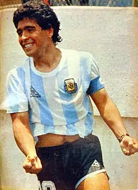 Maradona (Argentina), Futbolista del siglo XX según la FIFA.
