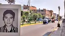 Martín Roca Casas en el barrio de Villa Señor de los Milagros