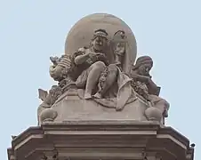 Los Cinco Continentes leyendo Don Quijote.