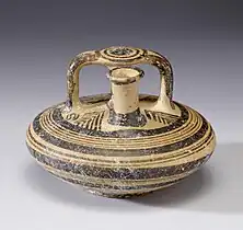 Jarra de estribo. Hacia 1200&nbsp;a.&nbsp;C. (HR IIIA-B).