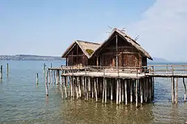 Palafito prehistórico en Alemania (reconstrucción).