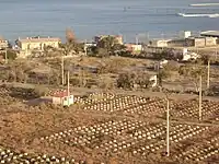 Vista de la playa de maniobras de cargas en la parte posterior de los talleres, del lado de la avenida Quintana en el barrio General Mosconi.