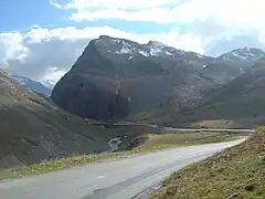 Bajada al Puente de la Nieve ( 2528&nbsp;m  ).