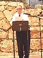 El Rabino Alan Yuter hablando durante el evento del Día de Alabanza, el 12 de mayo de 2016.