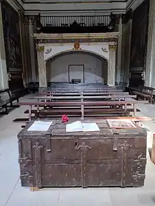 Arca para guardar las limosnas