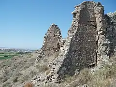 Contrafuertes de la muralla Este