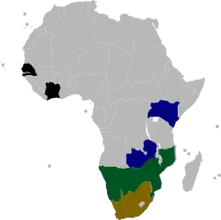 alt=Distribución del rinoceronte blanco del sur según la UICN.
&nbsp;&nbsp;&nbsp;&nbsp;&nbsp;Existente (Residente)
&nbsp;&nbsp;&nbsp;&nbsp;&nbsp;Existente y reintroducido (Residente)
&nbsp;&nbsp;&nbsp;&nbsp;&nbsp;Colonización existente y asistida (Residente)
&nbsp;&nbsp;&nbsp;&nbsp;&nbsp;Presencia incierta y colonización asistida