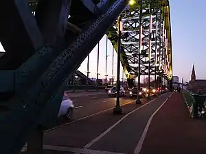 Vista hacia el norte a través del puente de Wearmouth