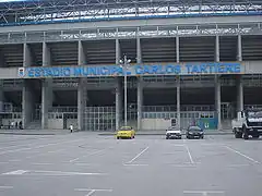 Fachada principal del estadio Carlos Tartiere.