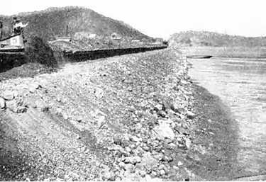 191-a-Lidgerwood Flats Being Unloaded.jpg