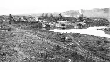 250a-General view of Gatun Locks.jpg