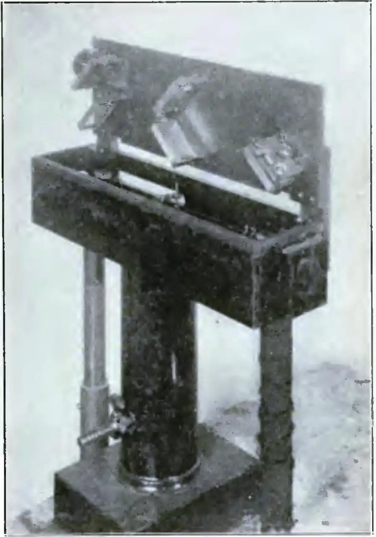 Michelson Light waves and their uses fig052.jpg