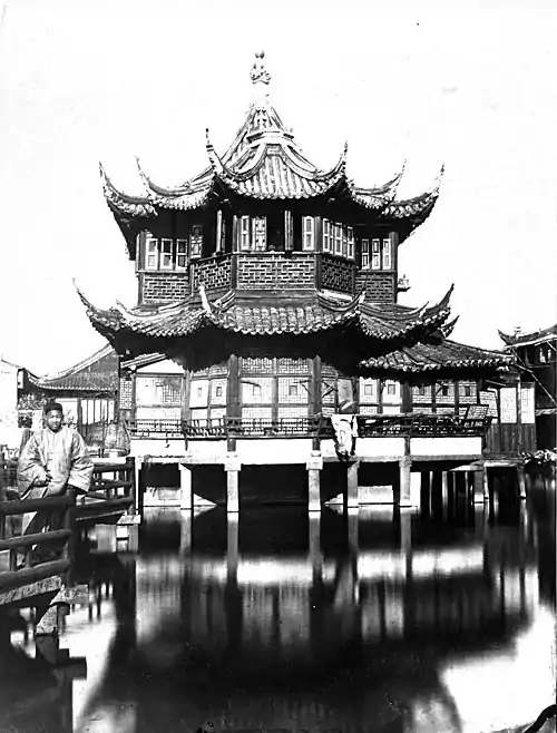 Pavilion in Yu Garden