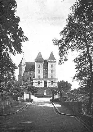 The castle, pau - A book of the Pyrenees.jpg