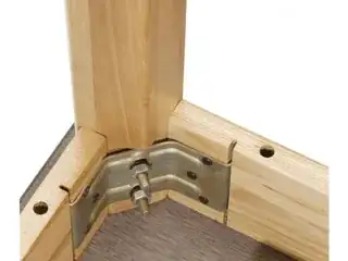 Metal corner brace