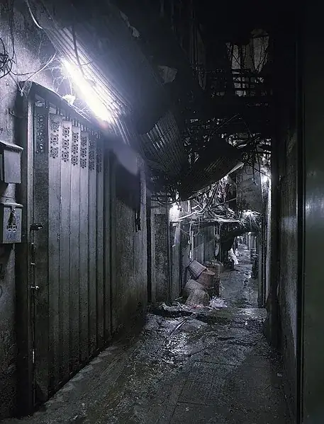 alley